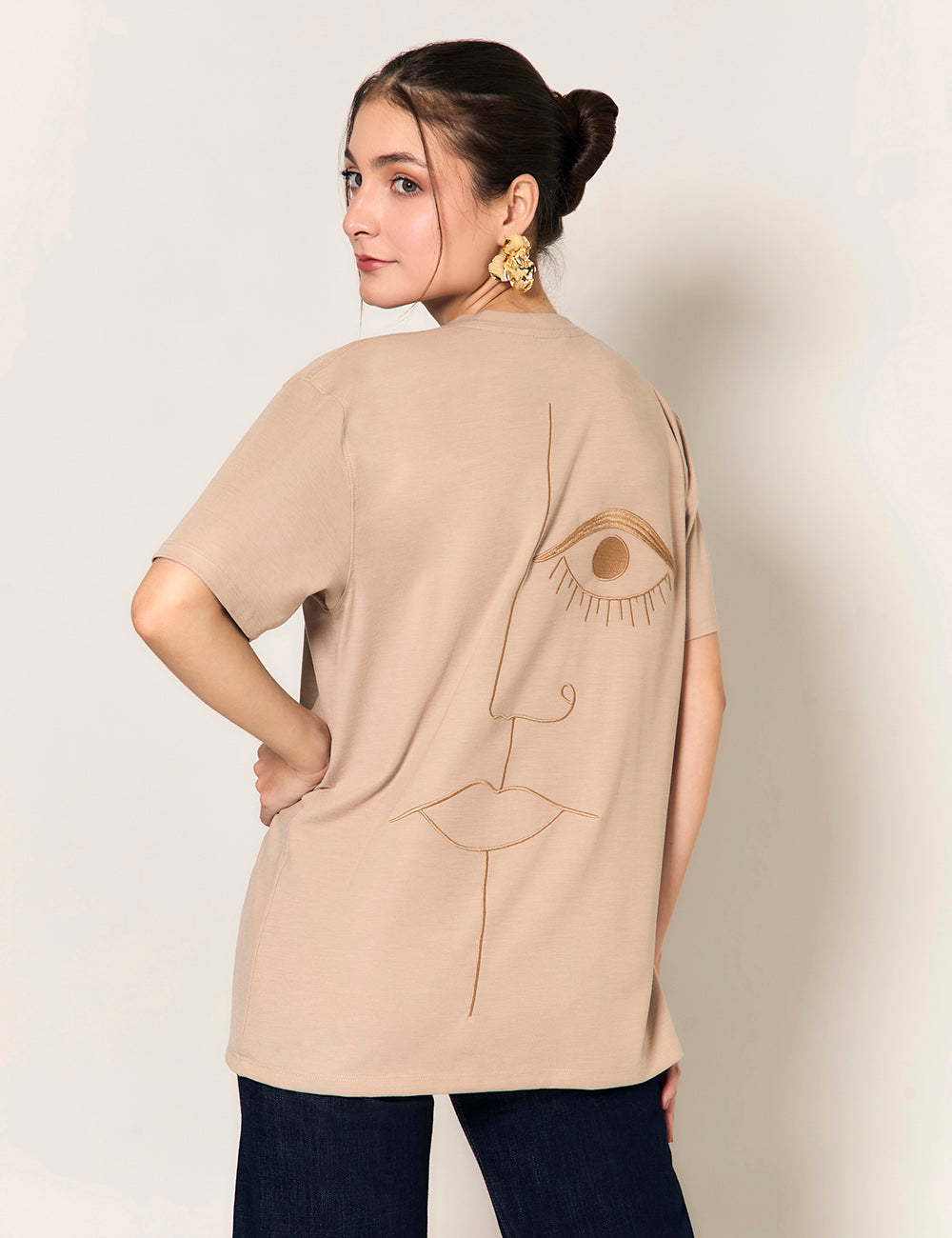 Camiseta Bordada - Arena