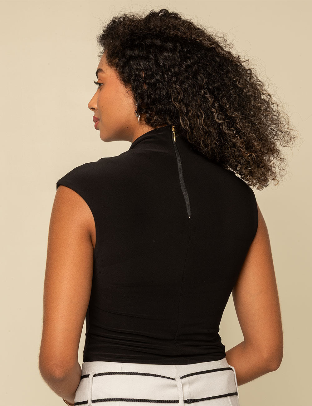 Blusa Bassic - Negro